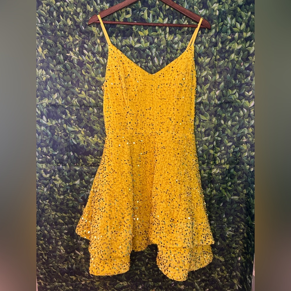 Radiant Yellow Sequin Midi Dress - Picture 2 of 7